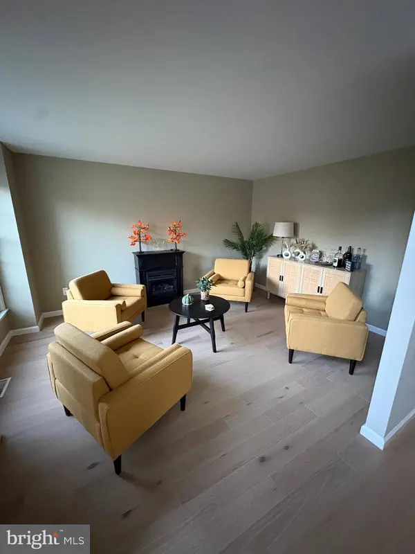 310 WINDING OAK TRAIL, Manahawkin, NJ 08050