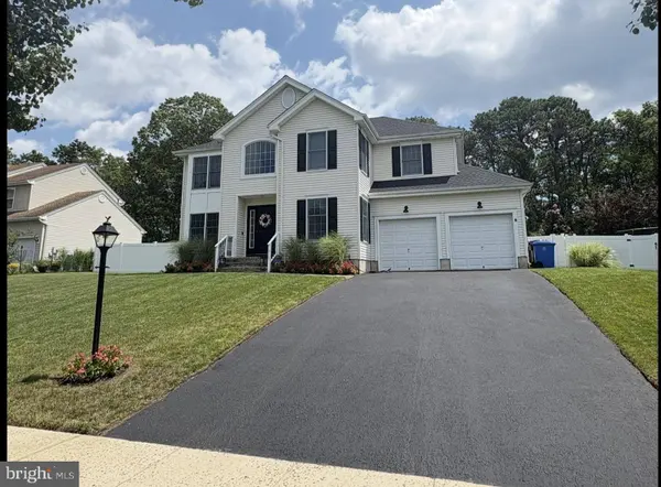 310 WINDING OAK TRAIL, Manahawkin, NJ 08050