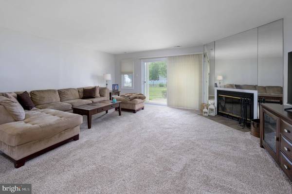 227 SHERBROOKE CT, Cherry Hill, NJ 08003