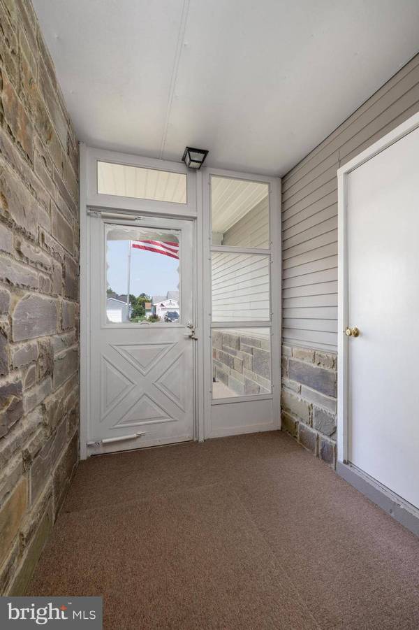 213 HUNTINGTON DR, Southampton, NJ 08088