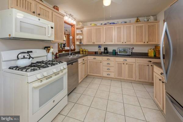 52 BANK ST, Medford, NJ 08055