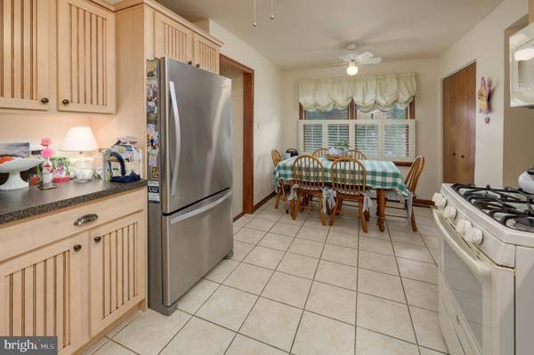 52 BANK ST, Medford, NJ 08055