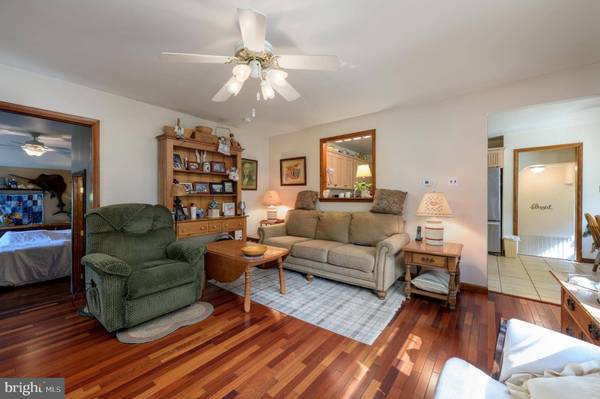 52 BANK ST, Medford, NJ 08055