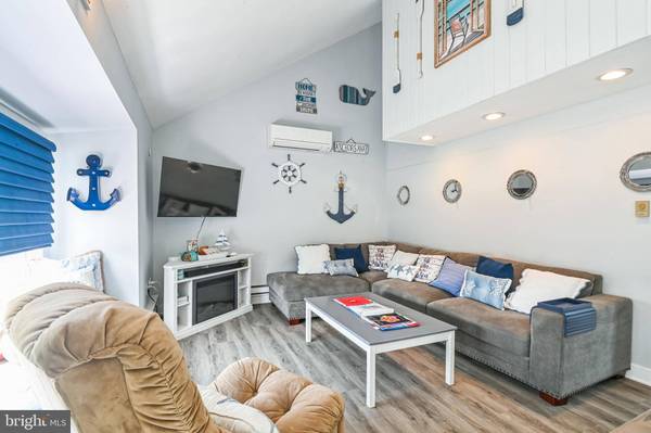 3 W 12 ST, Barnegat Light, NJ 08006