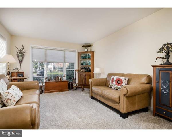 34 WILLIAM PENN CIR, Medford Twp, NJ 08055