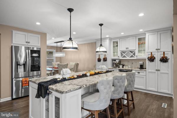 155 TUCKERTON RD, Medford Lakes, NJ 08055