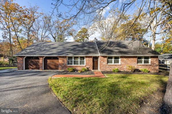 155 TUCKERTON RD, Medford Lakes, NJ 08055