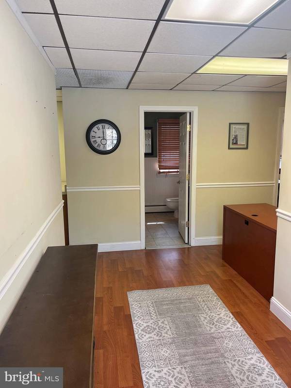 9 TOMLINSON MILL RD, Medford, NJ 08055
