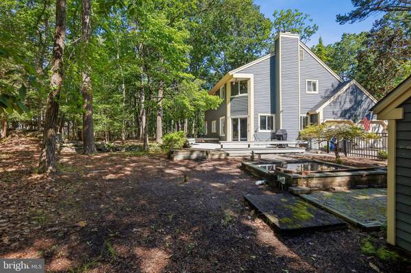 3 POINTE VIEW CIR, Medford, NJ 08055