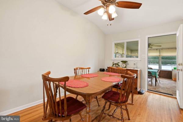 120 WOODVIEW LN, Cinnaminson, NJ 08077