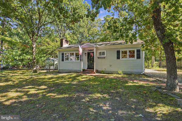 10 WOODLAND AVE