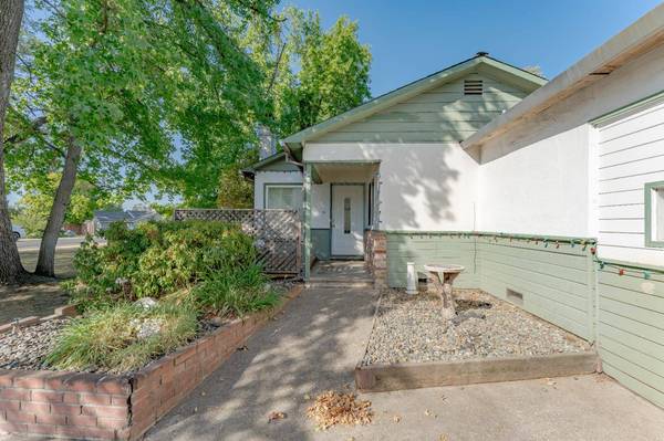 7265 Falcon RD, Fair Oaks, CA 95628