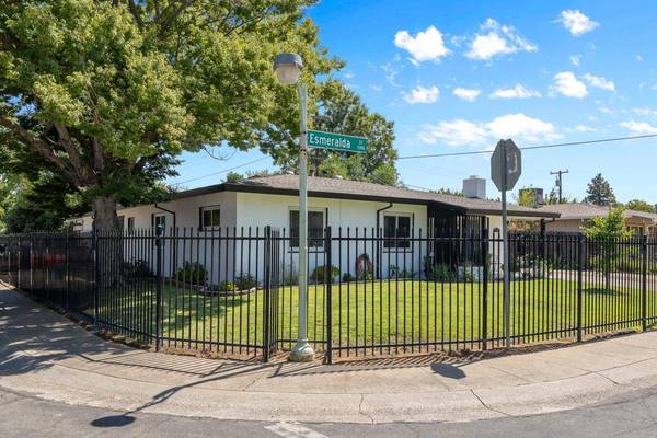 5101 Esmeralda ST, Sacramento, CA 95820