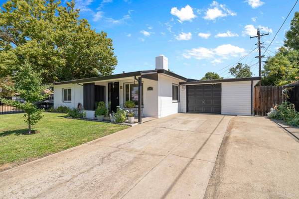 5101 Esmeralda ST, Sacramento, CA 95820