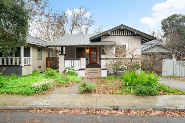 2570 41st ST, Sacramento, CA 95817