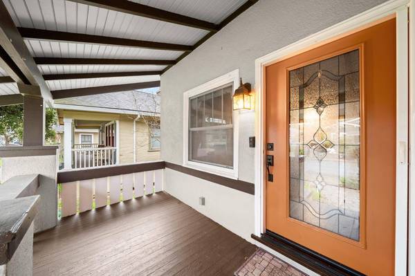 2570 41st ST, Sacramento, CA 95817