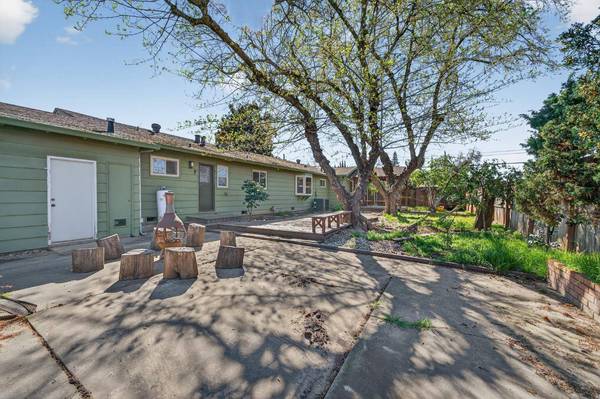 2303 Fulton AVE, Sacramento, CA 95825