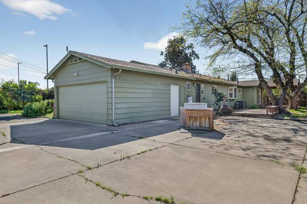 2303 Fulton AVE, Sacramento, CA 95825