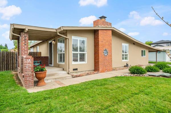 4829 Saint Lynn LN, Carmichael, CA 95608