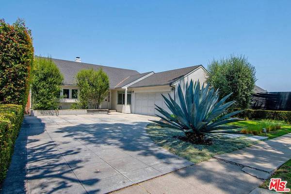 9353 Duxbury Rd, Los Angeles, CA 90034