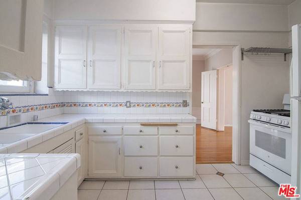 1215 1/2 S Alfred ST, Los Angeles, CA 90035