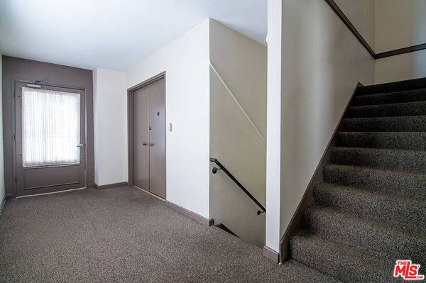 344 S Doheny Dr, Beverly Hills, CA 90211