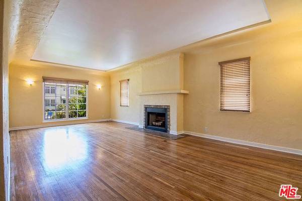 1071 S CLOVERDALE AVE, Los Angeles, CA 90019