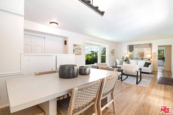 17952 Karen Dr, Encino, CA 91316