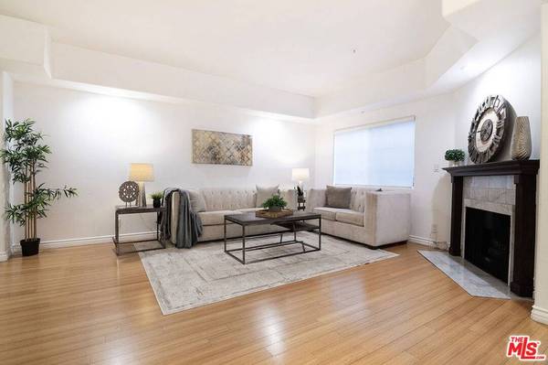 1537 S Wooster ST #105, Los Angeles, CA 90035