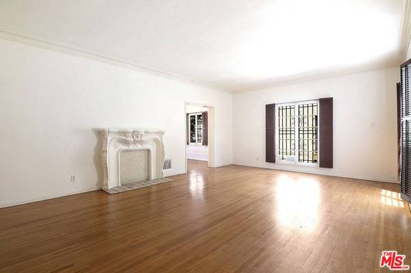 1219 S Alfred ST, Los Angeles, CA 90035