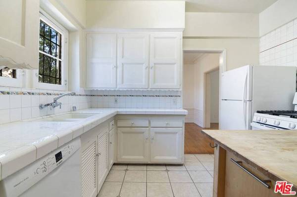 1219 S Alfred ST, Los Angeles, CA 90035