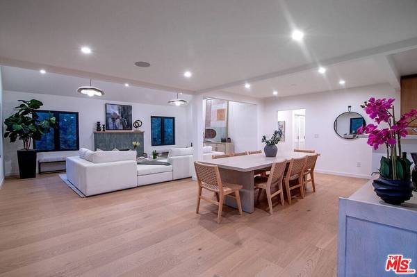 1145 S Crest Dr, Los Angeles, CA 90035