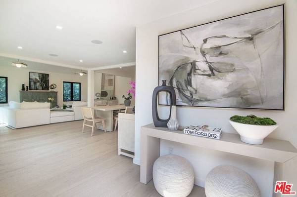 1145 S Crest Dr, Los Angeles, CA 90035