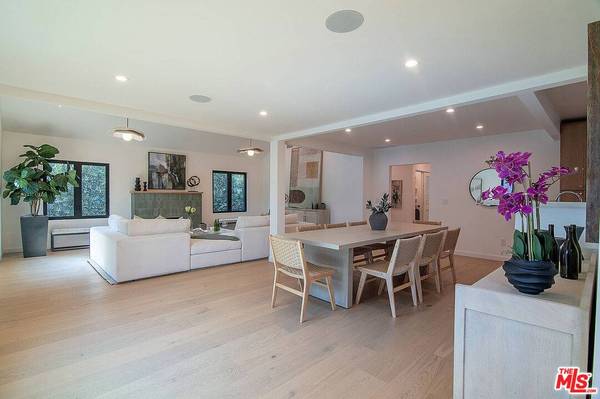 1145 S Crest Dr, Los Angeles, CA 90035