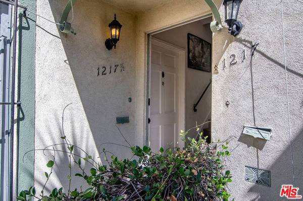 1217 1/2 S Alfred ST, Los Angeles, CA 90035