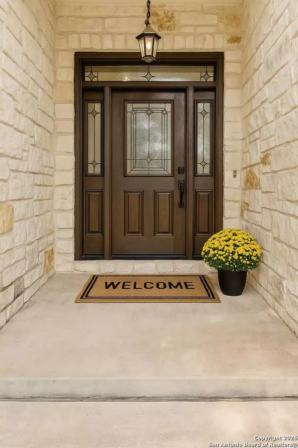 145 Rosewood, La Vernia, TX 78121