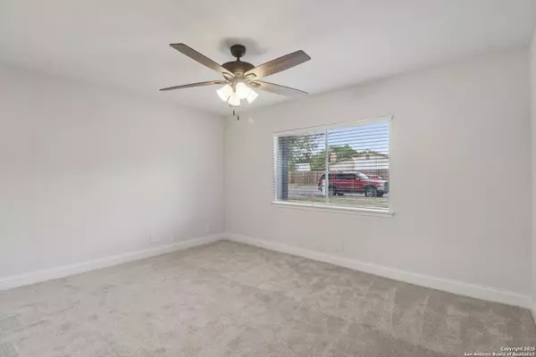 6911 Lordsport, San Antonio, TX 78239