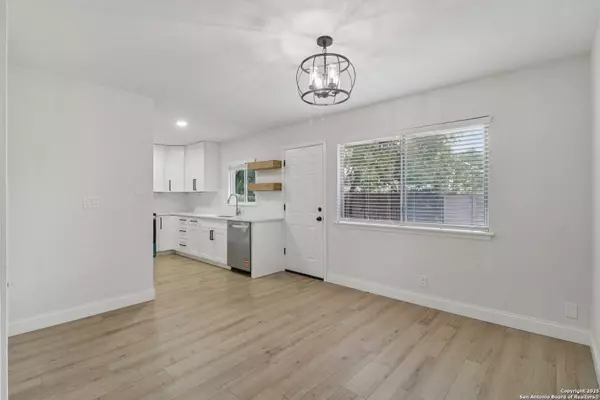 6911 Lordsport, San Antonio, TX 78239