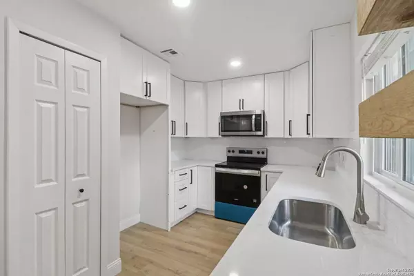 6911 Lordsport, San Antonio, TX 78239