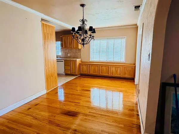 2248 Rainbow AVE, Sacramento, CA 95821