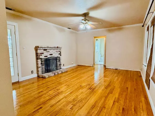 2248 Rainbow AVE, Sacramento, CA 95821