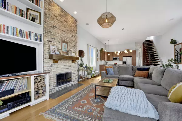 Chicago, IL 60622-2659,1416 N Campbell Ave #Apt 3