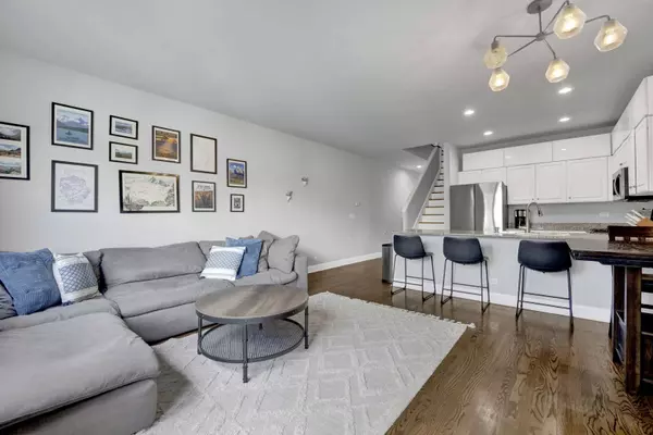 2843 N Lincoln AVE N #208, Chicago, IL 60657