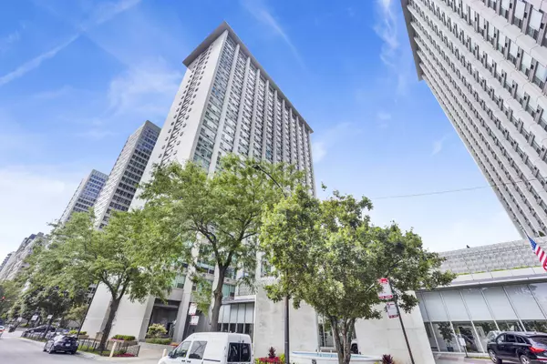 3600 N Lake Shore Drive #1004, Chicago, IL 60613