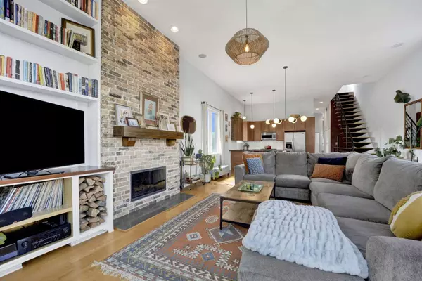 1416 N Campbell AVE #3, Chicago, IL 60622