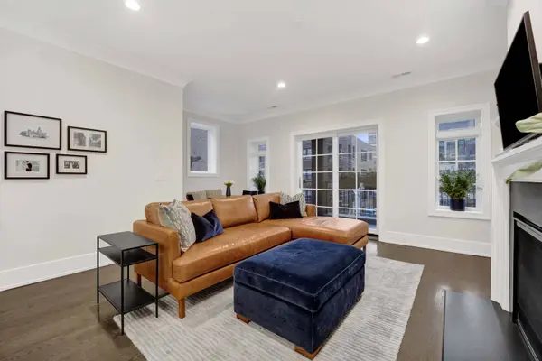 2744 N Mildred AVE #2, Chicago, IL 60614