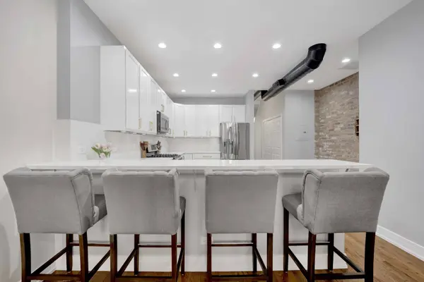 1235 W George ST #110, Chicago, IL 60657