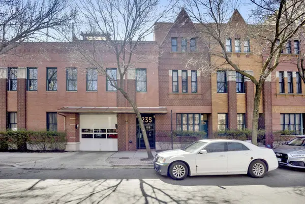 1235 W George ST #110, Chicago, IL 60657