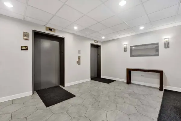 680 N GREEN ST #508, Chicago, IL 60642
