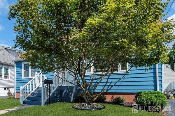 46 3rd ST, Fords, NJ 08863